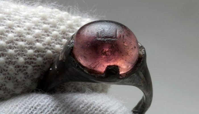 Surprising Inscription Discovered On Birka Ring - Ancient Viking Artifact