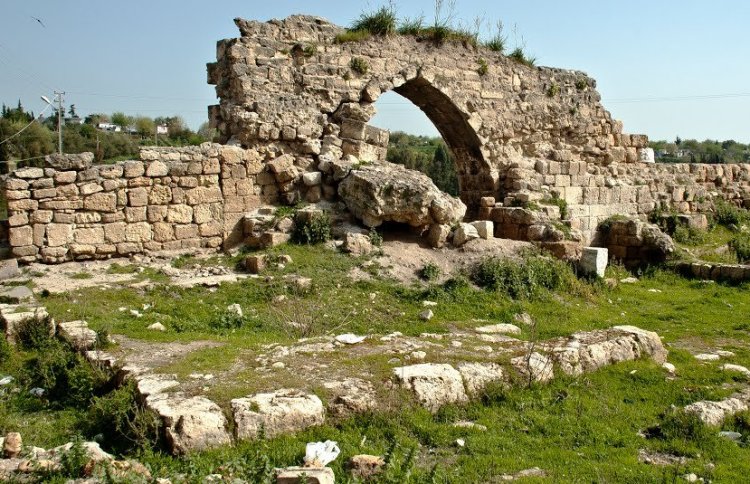 Ruins of Misis' market place