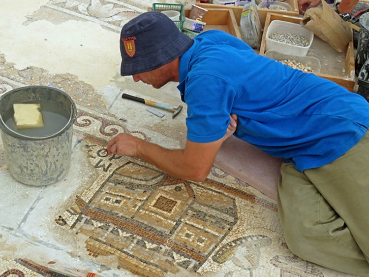 A 1,500 year old mosaic, depicting a map with streets and buildings, was exposed about two years ago in archaeological excavations the Israel Antiquities Authority