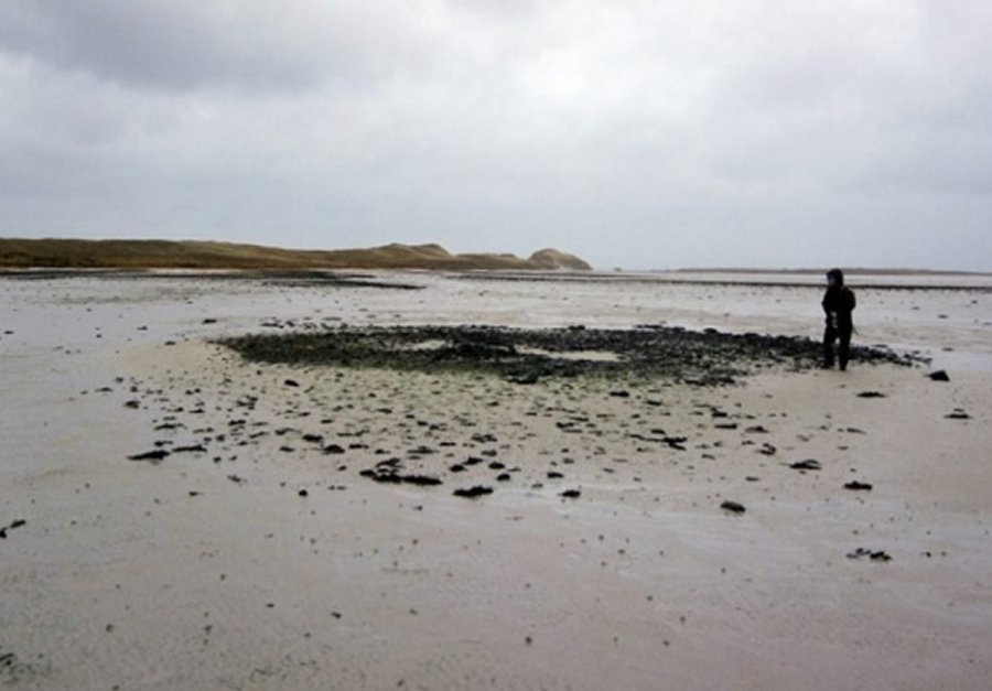 The remnants of the Bronze Age settlement at low tide at Tresness, Sanday, Orkney. Credits: University of Manchester