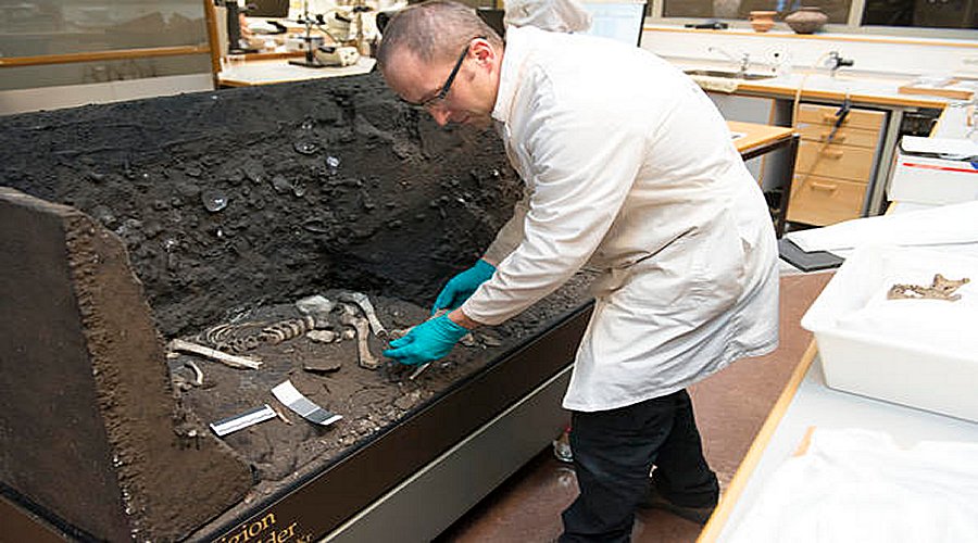 The remains of several other human bones were found in the cave at Viste where Viste Boy was discovered. These belonged to an adult human. Credits: University of Stavanger