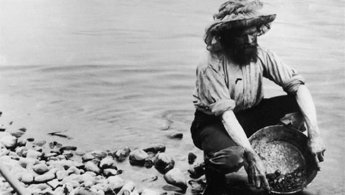 Gold Discovery In The Yukon