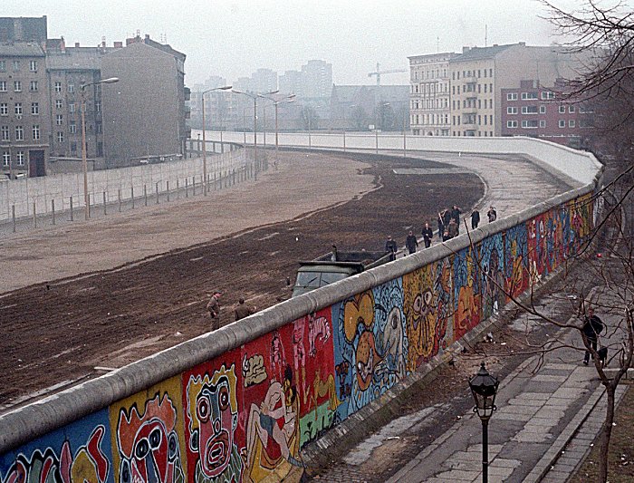 On This Day In History: Berlin Opened For One Day – On Dec 20, 1963