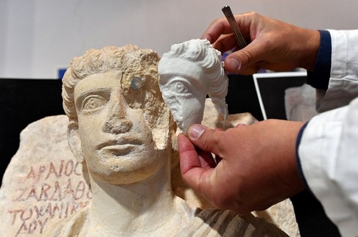 The restoration work is completely reversible. Photo: Alberto Pizzoli/AFP