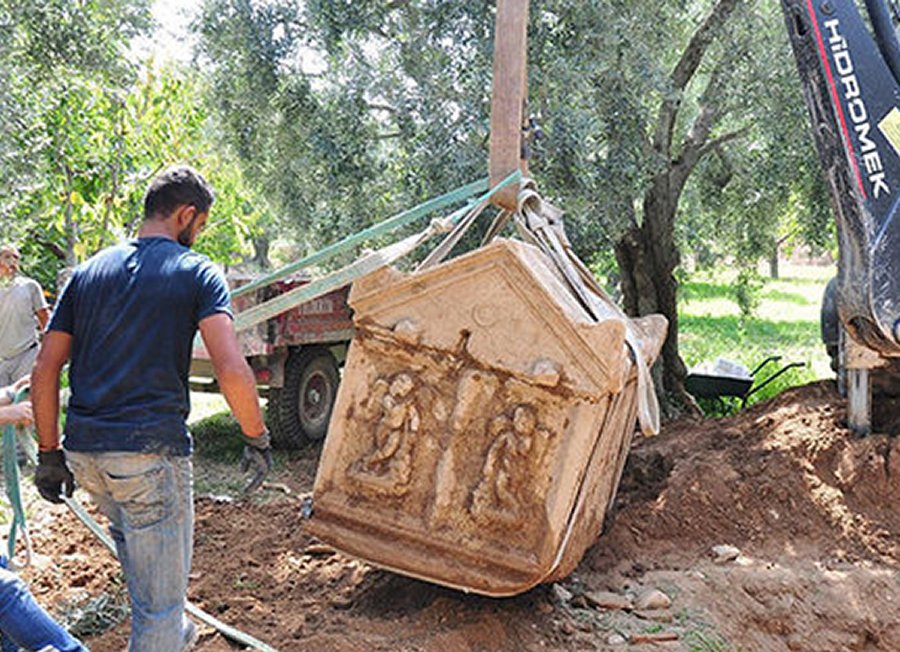 Sarcophagus found in western Bursa Province, Turkey, earlier in Sptember 2016. Credits: DHA Photo