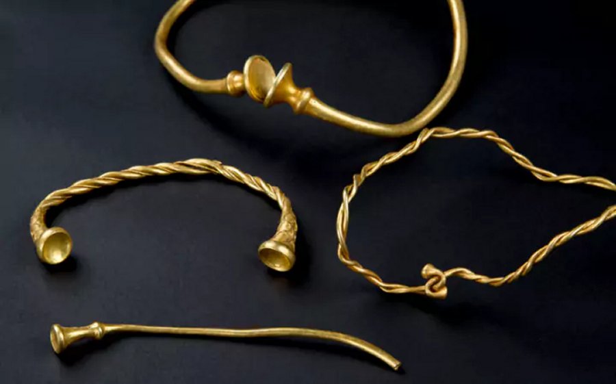 Unique 2,500-Year-Old Celtic Jewelry – Oldest Iron Age Gold Ever Found In Britain