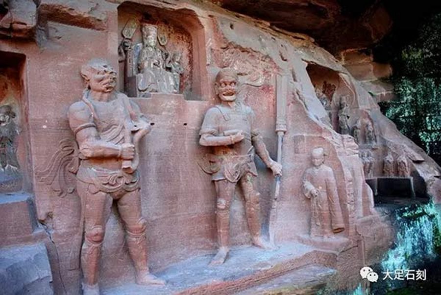 The statues of clairvoyance, clairaudience and the Jade Emperor in the Dazu Rock Carvings in Chongqing. Image credits: chinadaily.com.cn