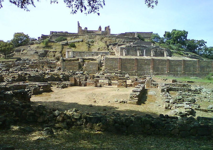 Ruins of ancient city of Munigua. Image via de.wikipedia.org