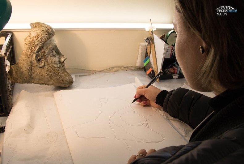 Fragment of Greek terracotta statue. Image credit: Russia’s Academy of Sciences