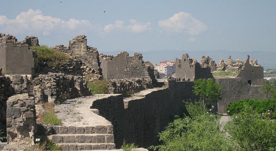 Diyarbakir - ancient city walls