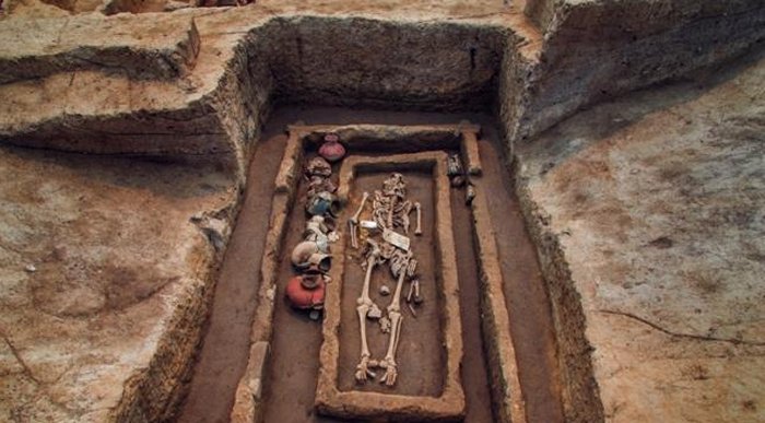 ‘Giants’ Discovered In Ancient Grave In China