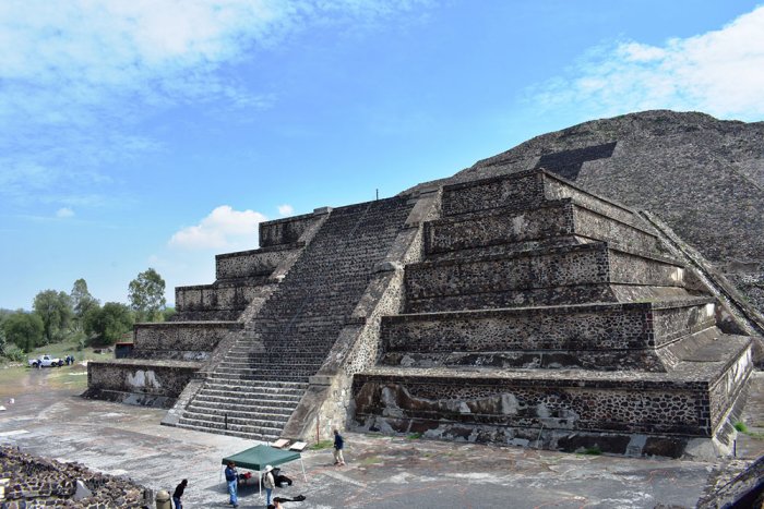 Ancient Secret Tunnel Discovered Beneath The Pyramid Of The Moon In Mexico’s Teotihuacan