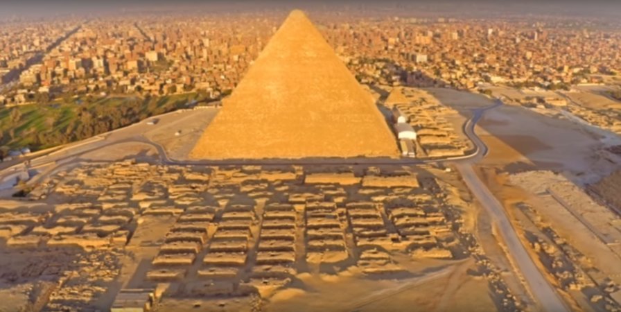 Ancient Papyrus Reveals How The Great Pyramid Of Giza Was Built