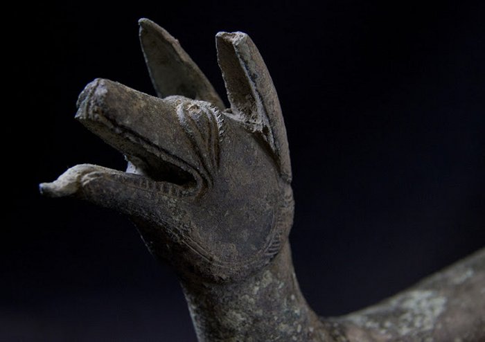 he bronze sculpture of a ‘licking dog’ - detail Credit: Eve Andreski
