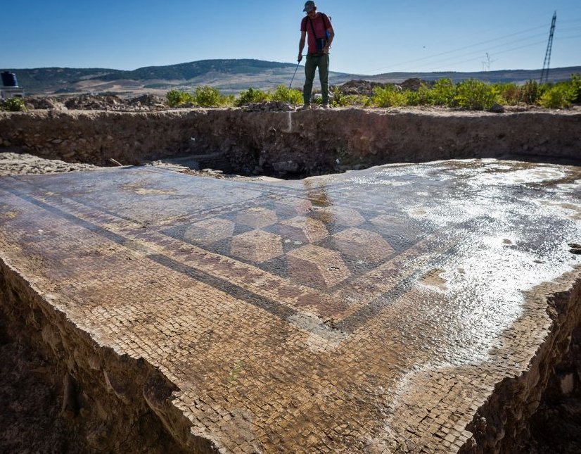 Doliche mosaic - Image credit: Peter Jülich