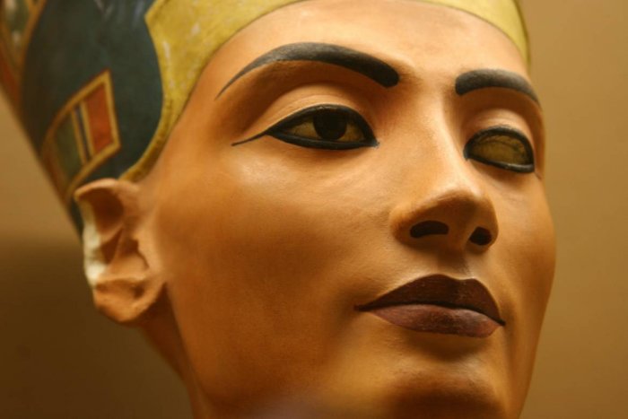 Nefertiti Was A Powerful Queen But Never A Pharaoh – Researcher Says