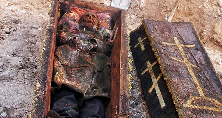 Dispute Between Russia And Poland Over Discovery Of Czarist Officer's Corpse In Turkey