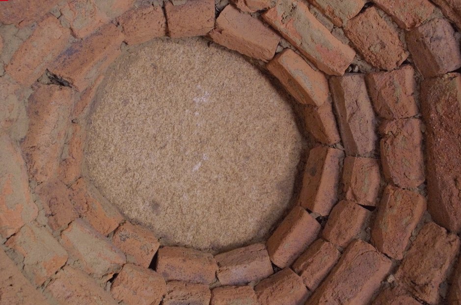 A view from the inside of the surviving “dome” of the Rozovo Tomb, which was completed with a stone slab on top. Photo Credit: Kazanlak Museum of History / Archaeology in Bulgaria