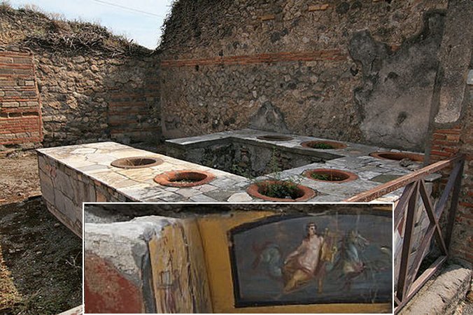 Snack Bar in ancient Pompeii - decorations