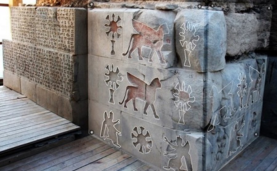 Excavations at Urartu fortress to unearth mysteries of ancient temple in Van,Turkey