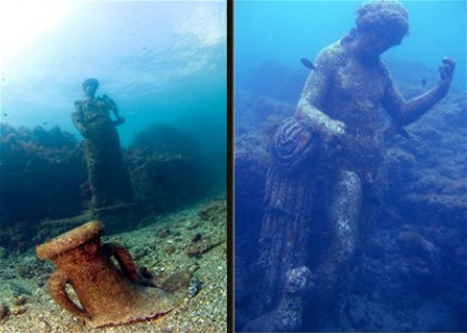 Submerged remains of Emperor Claudius' nymphaeum (as found on display in the Phlegraean Fields' Archaeological Museum in the Aragonese Castle in Baia).