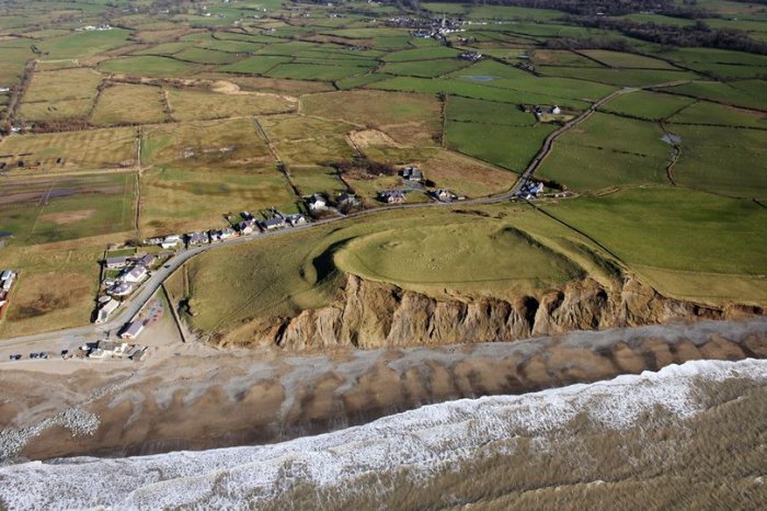 Unexpected Discovery Of Huge Iron Age Roundhouse At Dinas Dinlle, Wales