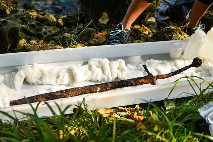 Real-Life Excalibur Found Underwater In Bosnia - Medieval Sword In Stone Baffles Archaeologists