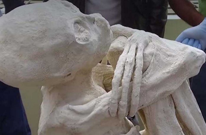 Mystery Of Nazca’s Controversial Three-Fingered Mummies Continues – Attempt To Steal The Ancient Remains!