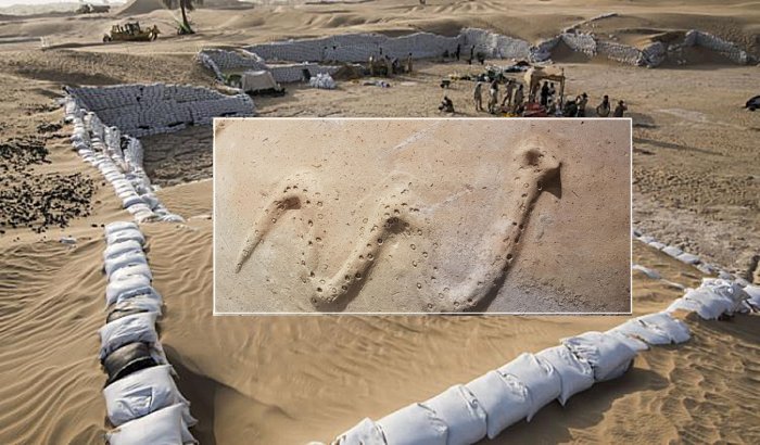 Polish sector is in the foreground, Dubai excavations in the background.