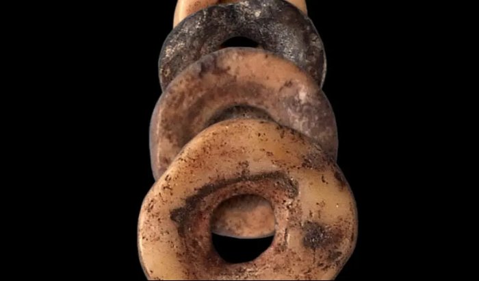 Ostrich eggshell beads have been used to cement relationships in Africa for more than 30,000 years. Credit: John Klausmeyer, Yuchao Zhao and Brian Stewart