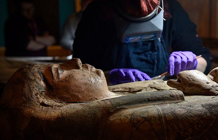 Never Before Seen 3,000-Year-Old Paintings Of Egyptian Goddess Amentet Discovered Inside Coffin Of Mummy