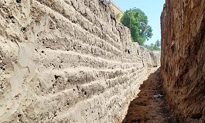 Egypt announces discovering burning ovens, mud brick wall dating back to late Roman Empire