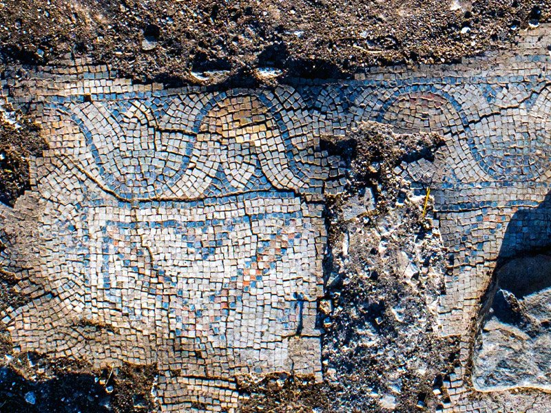 Mosaic floor of the ancient church. Copyright: Alex Wiegmann, Israel Antiquities Authority