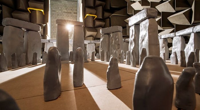 Ancient Sound Of Stones - Acoustic At Stonehenge Tested By Scientists