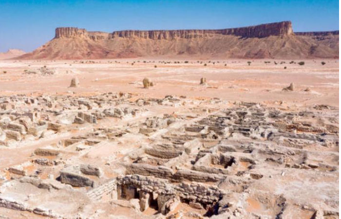 Unknown 8,000-Year-Old Human Settlement With A Rock Cut Temple, Altar And Inscriptions Discovered In Al-Faw, Saudi Arabia