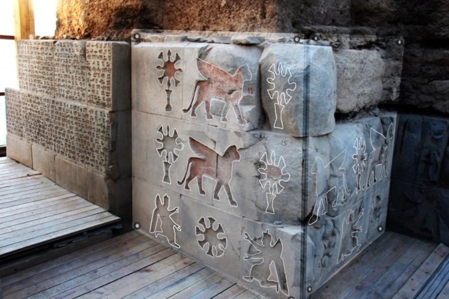 2019 excavations work with a 2,700-year-old mystic Haldi temple in the castle. Image credit: Anadolu Agency