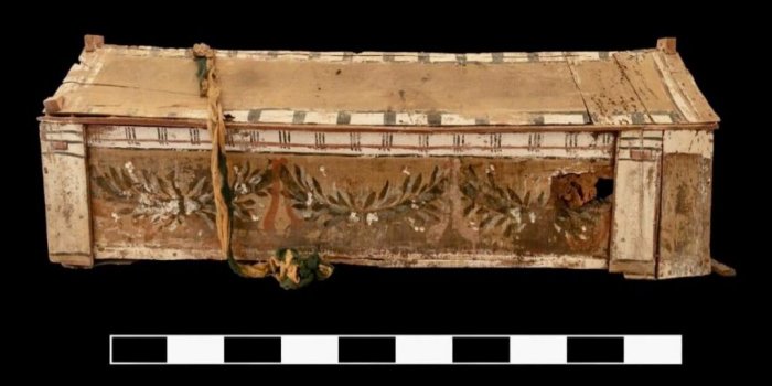 Another artifact from the excavated area. Image credit: Egypt Supreme Council of Antiquities