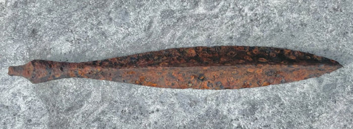 This Rare Three-Bladed Arrowhead Hidden Under The Ice Was Last Touched By A Viking - Scientists Say