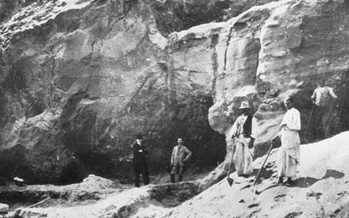Neanderthals Decorated Their Caves With Rocks 130,000 Years Ago – Find At Krapina Site Reveals
