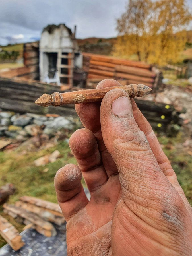 Strange 1,000-Year-Old Artifact Melted Out Of The Ice Identified With Help Of Photo!