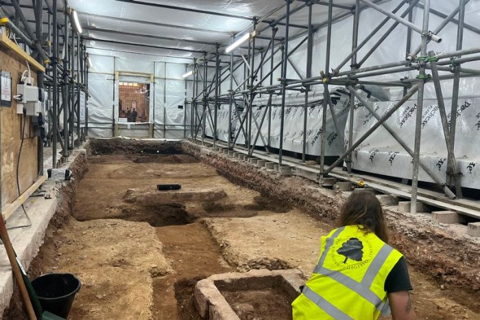 Ancient Tomb Of William The Conqueror's Nephew Discovered In Exeter
