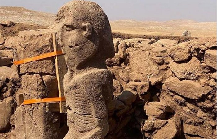 World's Oldest Human Statue Discovered At Karahan Tepe, Turkey