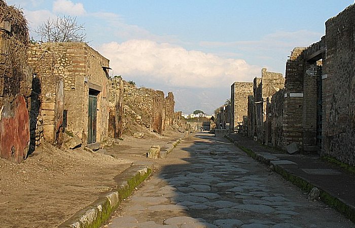 Records Of Pompeii's Survivors Have Been Found- Archaeologists Are Starting To Understand How They Rebuilt Their Lives