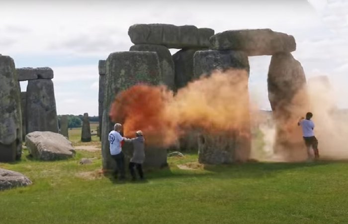 Vandalism - Stonehenge Sprayed With Orange Paint - Two People Arrested