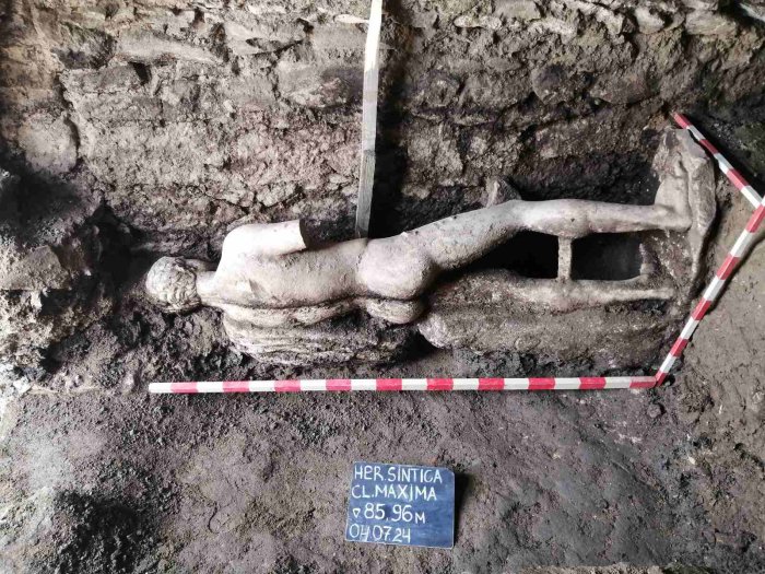 Incredibly Well-Preserved 2,000-Year-Old Statue Of Greek God Hermes Found In Heraclea Sintica, Bulgaria