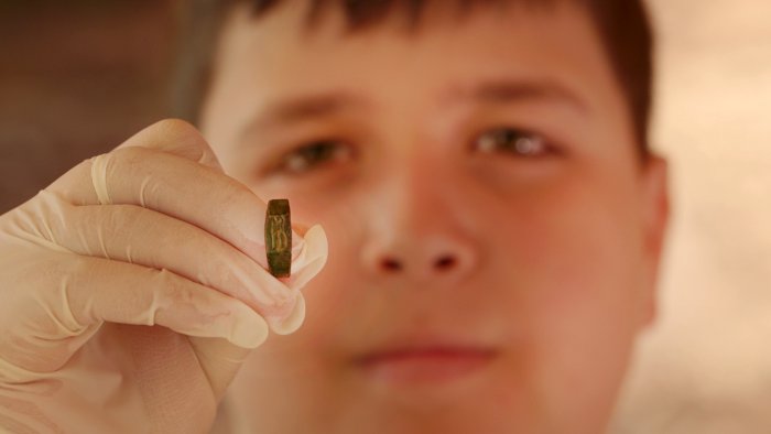 Child Finds Impressive 1,800-year-Old Ring Engraved With Minerva Goddess On Mount Carmel, Israel