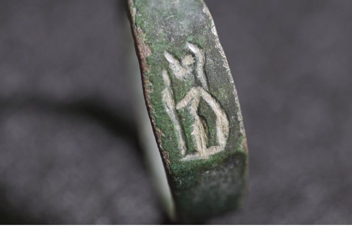 Child Finds Impressive 1,800-year-Old Ring Engraved With Minerva Goddess On Mount Carmel, Israel