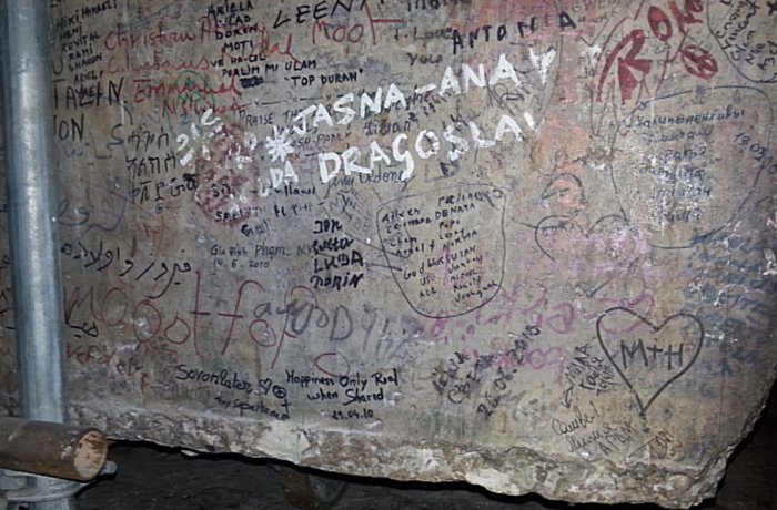 Graffiti Reveals Crusaders’ Beautiful Altar In The Church Of The Holy Sepulchre