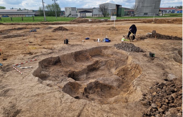 Well-Preserved Neolithic Settlement Discovered Near Kutná Hora, Czech Republic