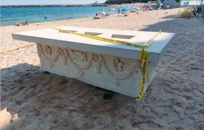 How Did A Roman Sarcophagus End Up On A Beach Near Varna In Bulgaria?